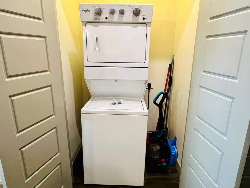 Downtown Apt Free Parking - Pool - Gym - Fully Kitchen Houston Exterior foto