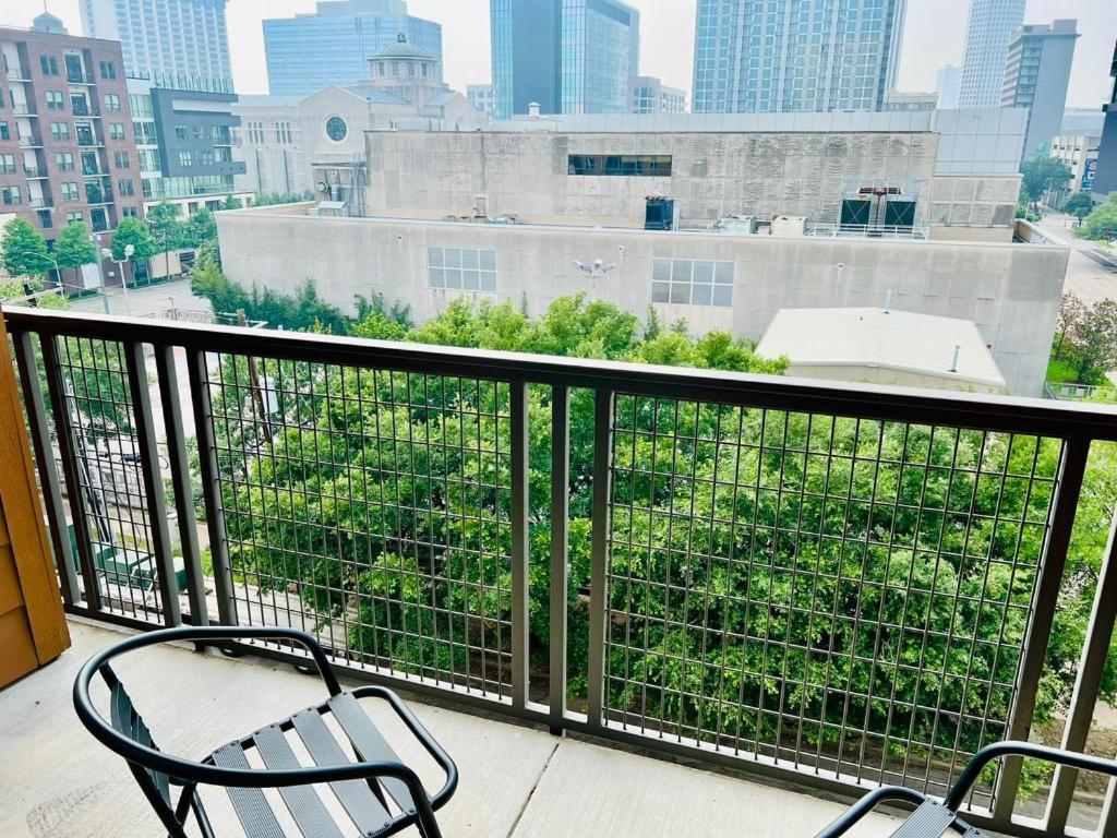 Downtown Apt Free Parking - Pool - Gym - Fully Kitchen Houston Exterior foto